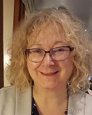 Lynn Everson MA MCIL MITI